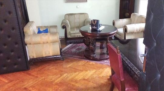 Centar,Strahinjića Bana,85m2-odlična lokacija #386