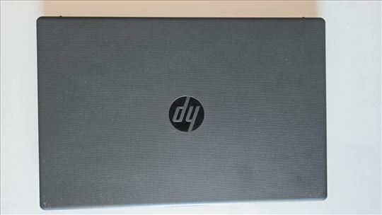 HP laptop 15.6" Ryzen 5 8GB 512GB SSD garancija