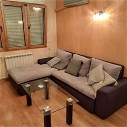 Novi Beograd, Fontana, izdaje se lep 1.5 stan