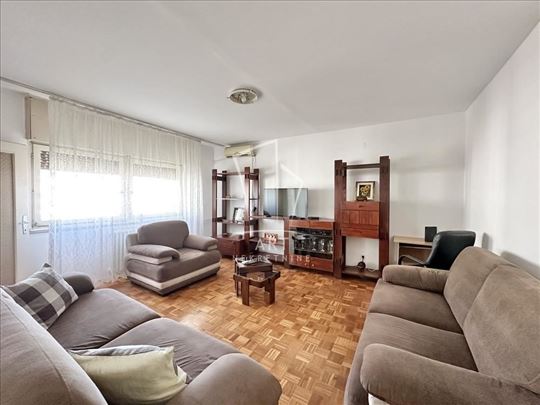 Blok 64, Gandijeva, 84m2, infostan ukjlučen u cenu