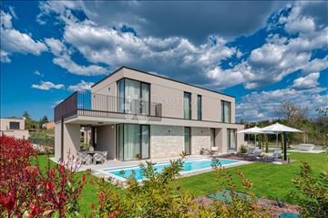 Exclusive smart home villa, fully equipped, with a