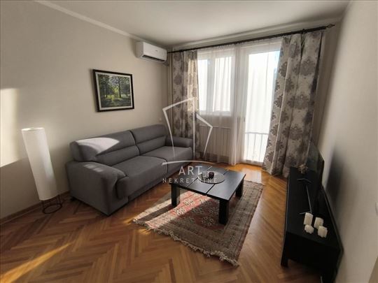 Karaburma, kompletno namešten 3.0 stan ID#11451