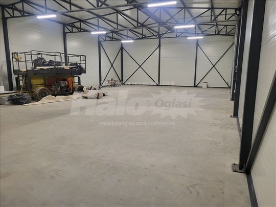 Magacinski prostor 300m²