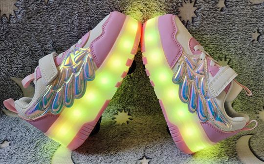 Patike roleri 2u1, led, menja se boja, ima brojeva