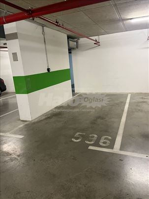 Izdajem parking mesto - Vozdove kapije