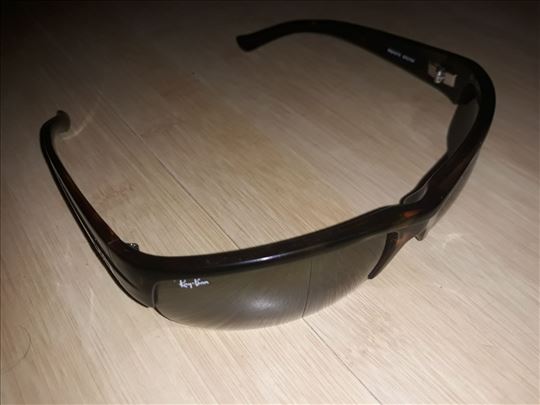 Ray Ban RB4079