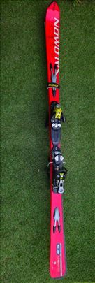 Salomon Equipe 10 2V skije