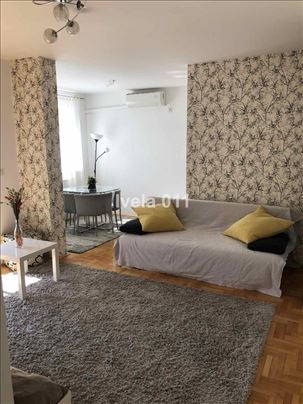 Uknjižen 2.0 stan Stepa Stepanović ID#3895