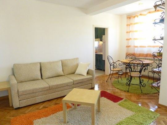 Dedinje, 45m2, dvosoban, namešten, terasa, garaža