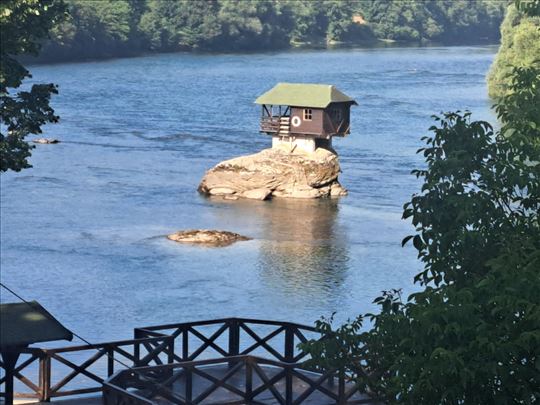 Jezero Perućac, splav