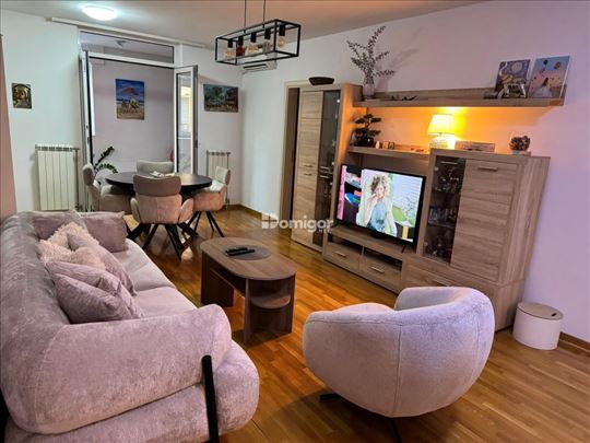 Kompletno opremljen stan od 110 m² za izdavanje – 