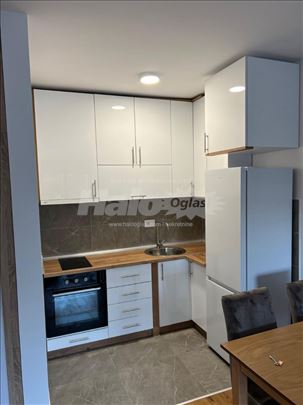 LUX Nov stan + garažno mesto Woodstar Zvezdara