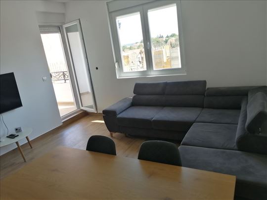N. Banovci 49m2 2.5 sob nov