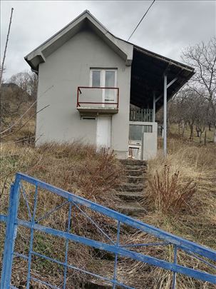 Prodajemo vikendicu u Pakovraću