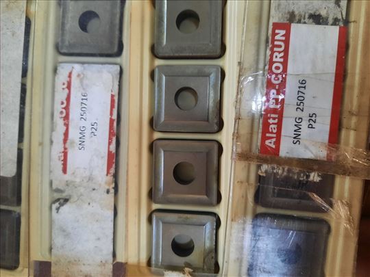 Strugarska Plocica SNMG 250716P25 CORUN
