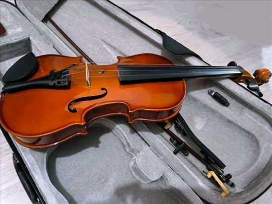 Violina 1/2 NA PRODAJU