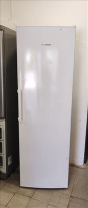 Zamrzivac Bosch 276 lit garancija 12 meseci