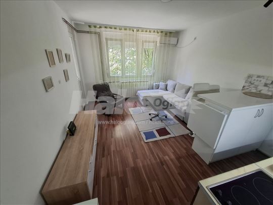 B. Brdo, Golf, 42m2.2,0sob, 2/6, klima, namešten