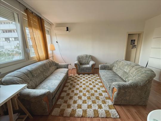 Garnitura - dvosed, trosed i fotelja. Novi Beograd