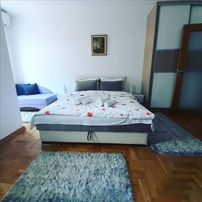 Garsonjera u blzini izvora  Sneznik