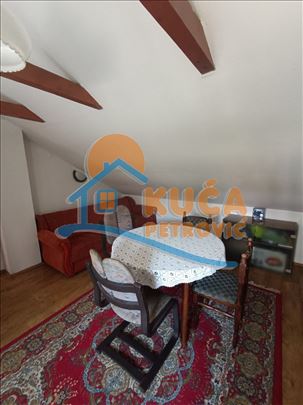 Izdaje se stan u kući u blizini Rode, 45m2!