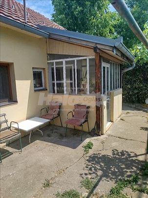 Kuća za izdavanje za radnike