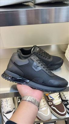 Louis Vuitton run away 