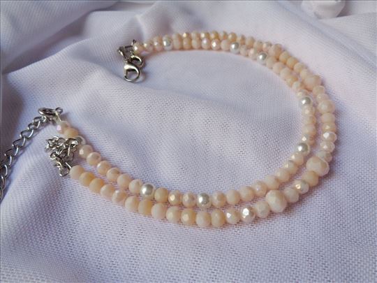 Nakit za nogu bež boje