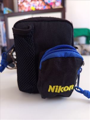 Nikon foto torbica za kompaktne foto (na stanju)