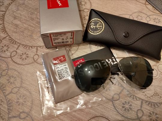 Ray Ban model RB3026 AVIATOR model 004/62 size 62