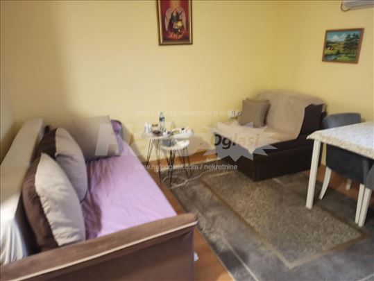 Uknjizena garsonjera- Altina,moze stambeni kredit