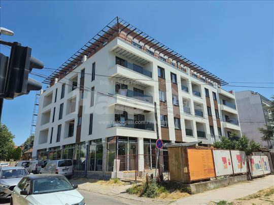 Zemun, Cara Dušana, luks novogradnja