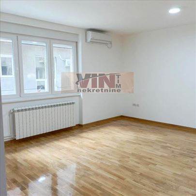 Centar - Kalenić, renoviran, VPR, 69m²