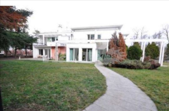 Izdaje se Vila, Beograd. Villa for rent, Belgrade.