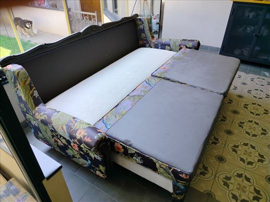 Sofa ručno rađena