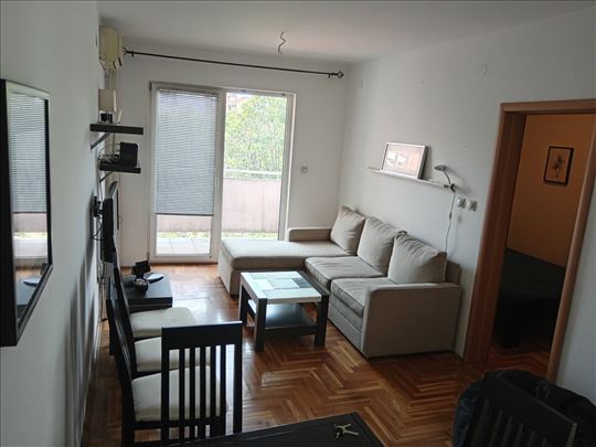 Černiševskog, Vračar, 47m2 i garažno mesto