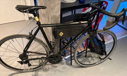 Focus Izalco Race 6.9 L size