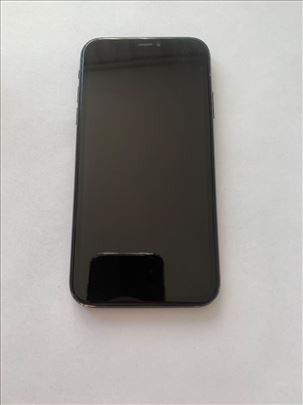 Iphone XR crni (3)