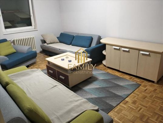 Izdaje se udoban stan u Stražilovskoj - 2. sprat
