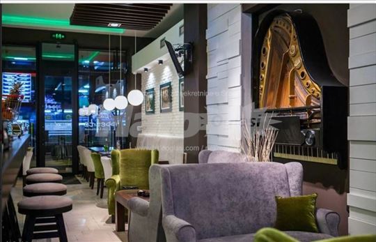 Izdavanje MODERNOG lokala sa 200m2 u samom centru