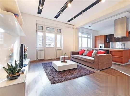 Lux 2-bedroom in city center 