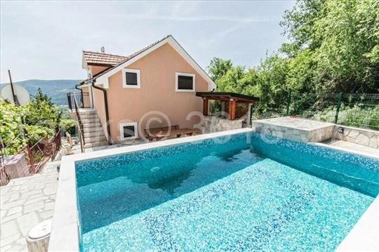 Prodaja kuće Herceg Novi 125m2