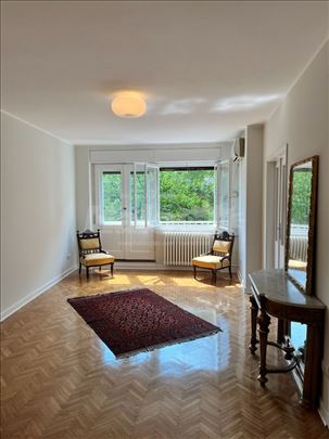 Vlasnik 102m2 na izvanrednoj lokaciji