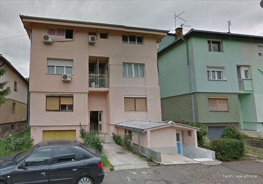 Zemun polje, sređeno, 16+9, useljivo