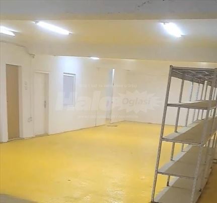 magacin 250mkv, Lastina garaža,, renoviran