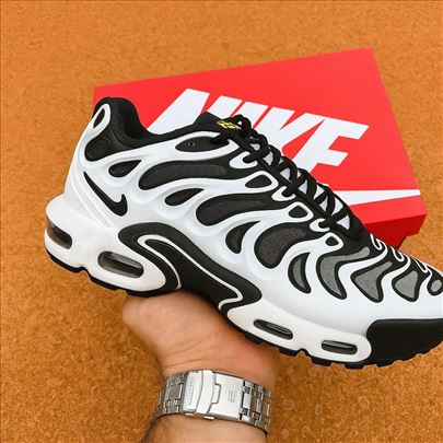 Nike Air Max TN Drift Panda; Najke Plus TN Drift