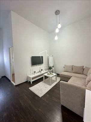 Senjak, uknjižen, mereno 38 m2, sa nameštajem ID#1