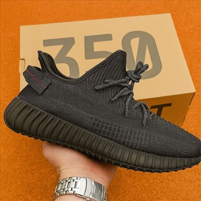 Yeezy 350 Boost V2 Black Reflective; Nove Yzy Jizi