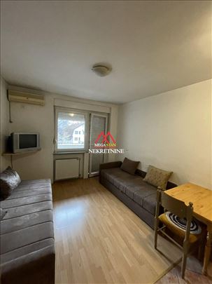 Garsonjera - 23m2 - Centar