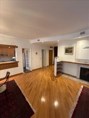 Izdaje se lux stan 145m² – Hram Sv. Save - Garaža 
